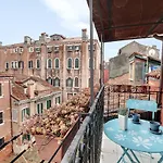 Via Garibaldi-Gigli Biennale Terrace By Wonderful Italy