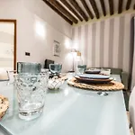 Tiepolo Rialto Apartment R&R