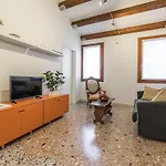 Ca\' Della Frutta Venetian Apartment