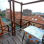 Locazione Turistica Campo San Trovaso.5