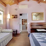 Fenix Otello Apartments