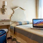 Hotel Mercurio