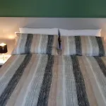 Snc1018 Modern Boutique Apartment