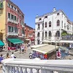 Venice Halldis Apartments