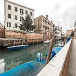 Venetian Superior Apartment R&R
