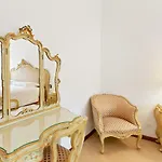 Venice Castello Elegant Apartment