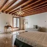Sensale Design Apartment With Canal View
