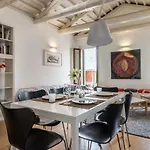 Carmini Canal View And Balcony With Lift