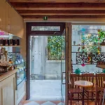 Fujiyama B & B