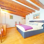 Dolcevita Apartments N 245