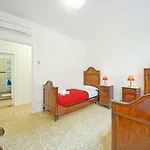 Dolcevita Apartments N 372