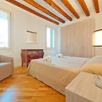 Dolcevita Apartments N 393