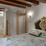 Luxury And Romantic Secret Escape In Venice!