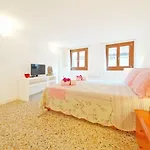 Sant\'Aponal Apartment Rialto