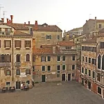 Sei A Rialto Apartment