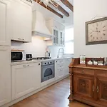 Casa Claudia Ai Frari