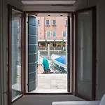 Venetian Mood Private Apartment