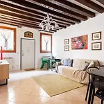 Riva Di Biasio Lovely Flat