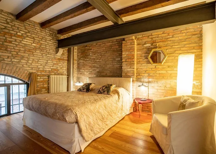 Venetian Loft