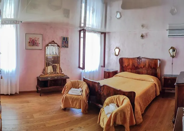 Ca\' Degli Artisti