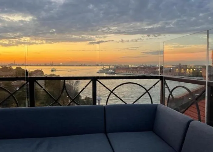 The Venice Penthouse And Rooftop-Terrace At Molino Stucky