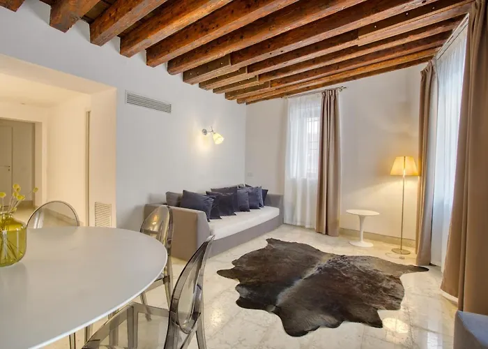 Cà Margherita LOFT&SQUARE Palazzo Grifalconi
