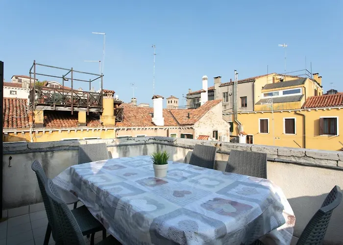Corte Del Tintor Apartments