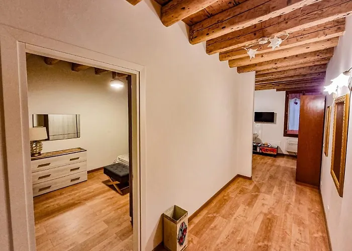 San Marco Central Flat