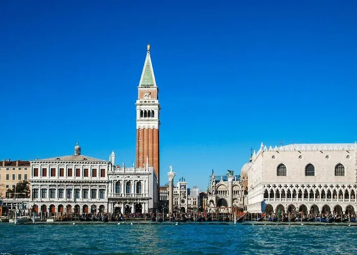 Mela Luxury Venice Apartments