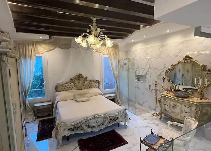 Mariangela Venetian Suite