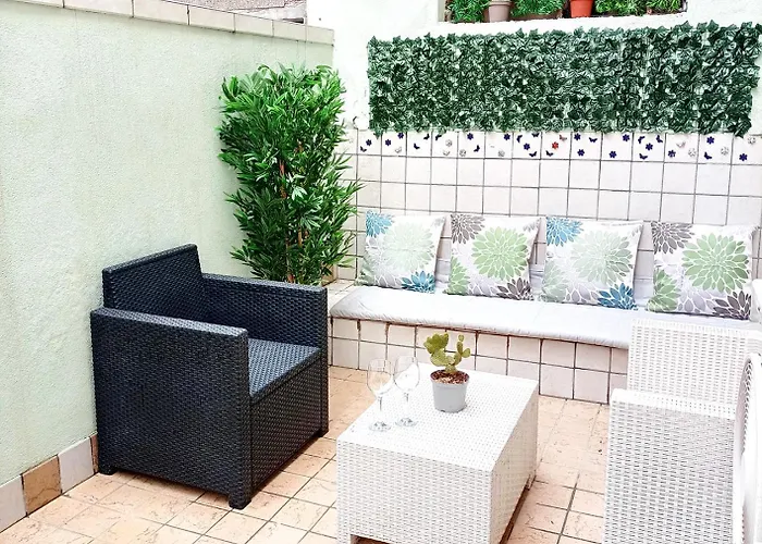 Briani Courtyard Apartment