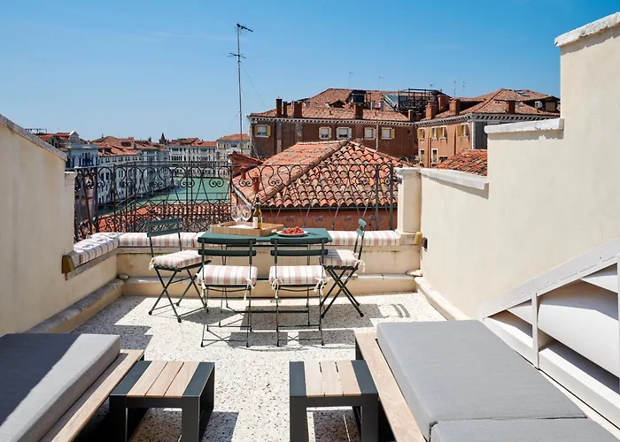 Palazzo Dell\'Albero D\'Oro