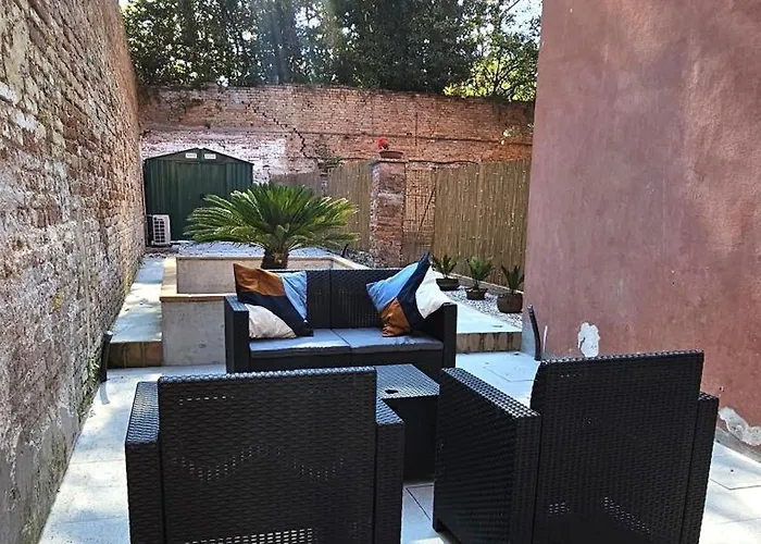 Small Villa With Private Garden