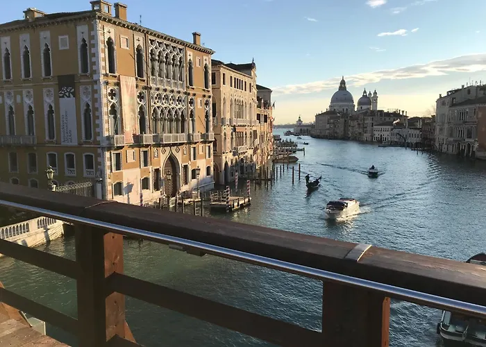 Venice Homes & Holidays