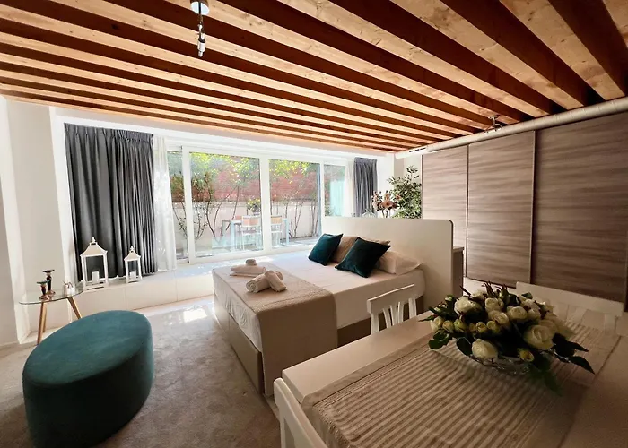 Venice Lucky House