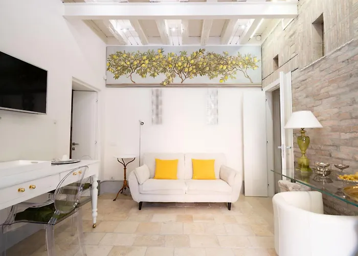 Lemon House