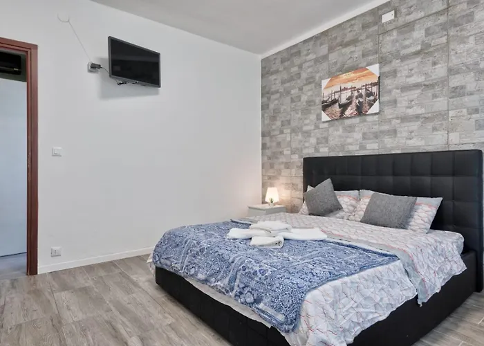 M & M Cozy Room