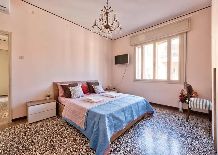 Venice Magic Night Apartment Summer Vibes