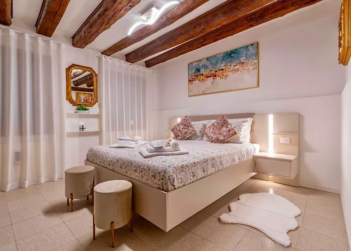 Residence House Canal 1