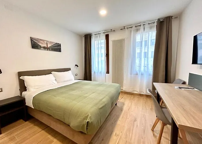 Marsela Suites-Independent Apartment
