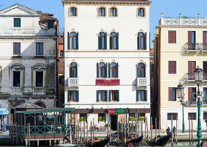 Hotel Antiche Figure