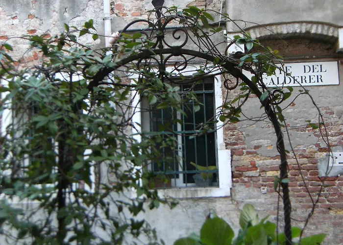 Corte Calderer Apartments