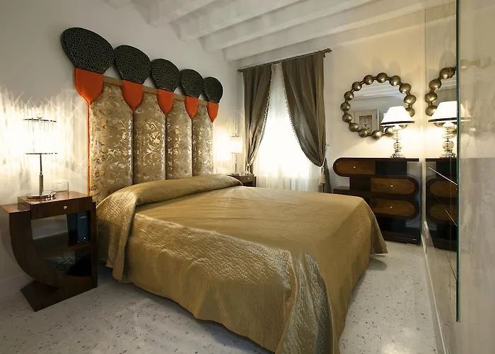 Casa Fortuny Luxury Apartment