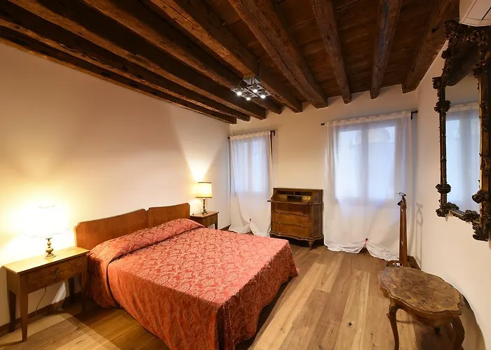 Mercerie E Capitello Apartments