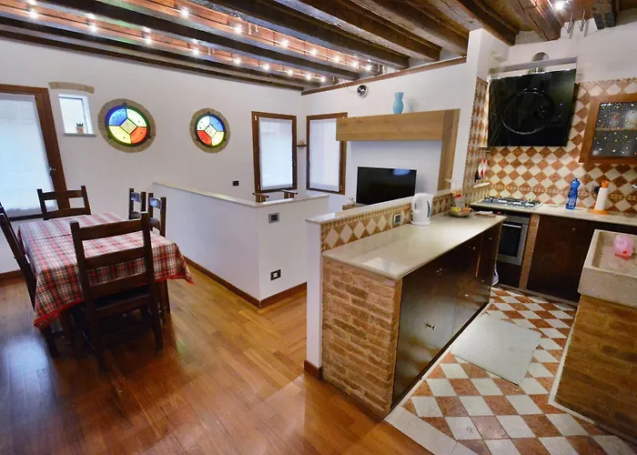 Ve.N.I.Ce. Cera Casa De La Vida