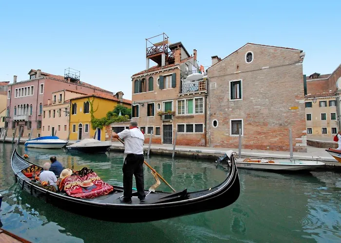 Locazione Turistica Campo San Trovaso.5