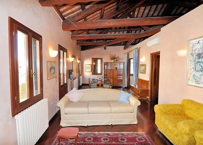 Casa Dei Pittori Venice Apartments