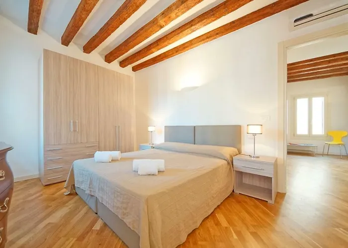 Dolcevita Apartments N 393