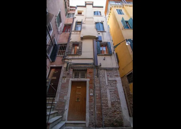 Carbona Apartment