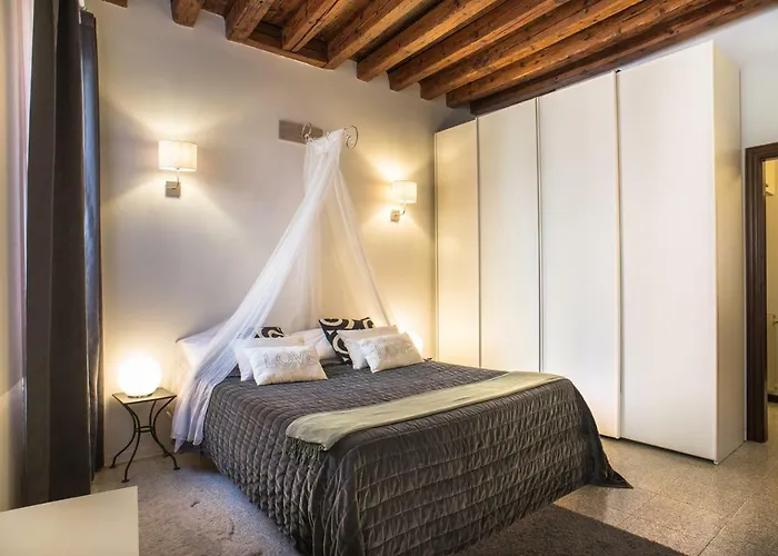 Terrazzina - Romantic Pied A Terre At The Heart Of Cannaregio District